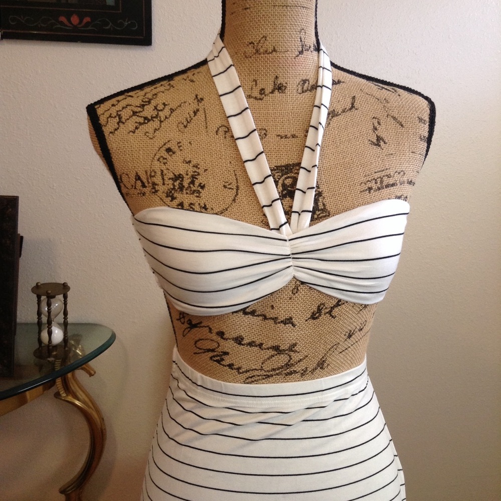 Tobi  2pc Striped Halter & Skirt - Picture 3 of 6